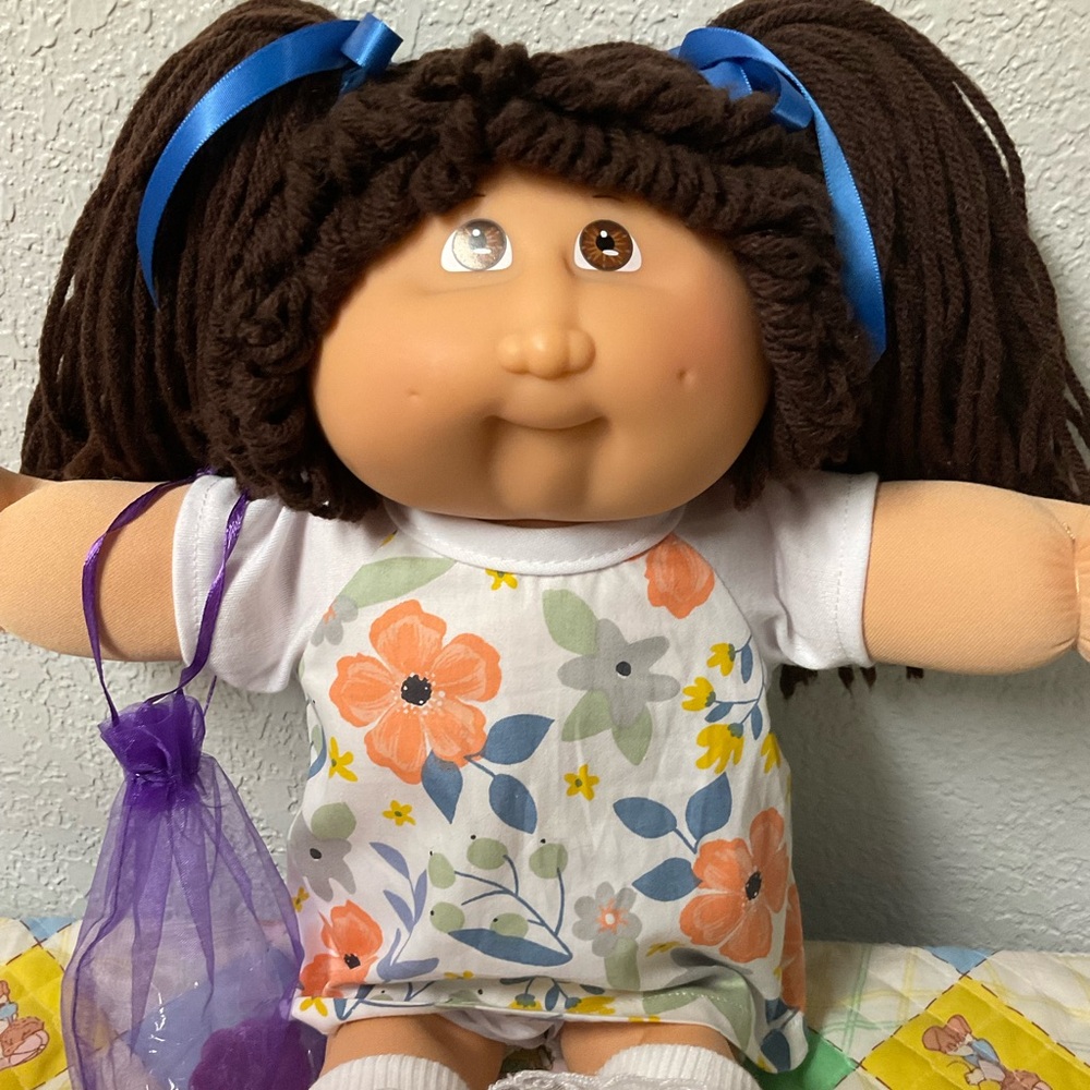 Cabbage Patch Kid Girl 25th Anniversary Brown Hair Brown Eyes Head Mold #2 2008